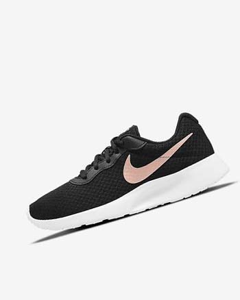 Nike Tanjun Sneakers Dames Zwart Wit Metal Rood Bruin | NL_2974